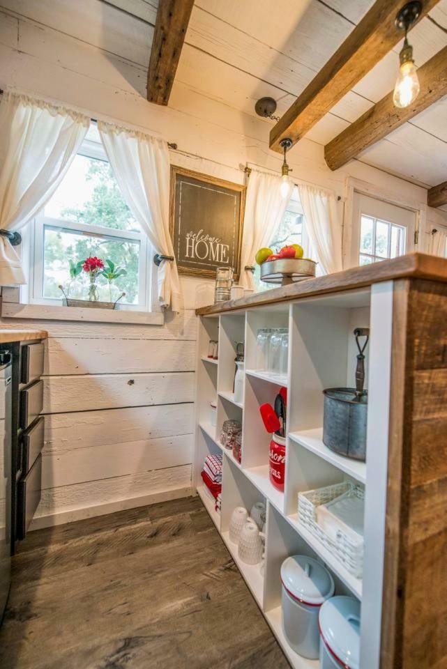 Cozy Cabin Little Red Hen 12 Min To Magnolia 韦科 外观 照片