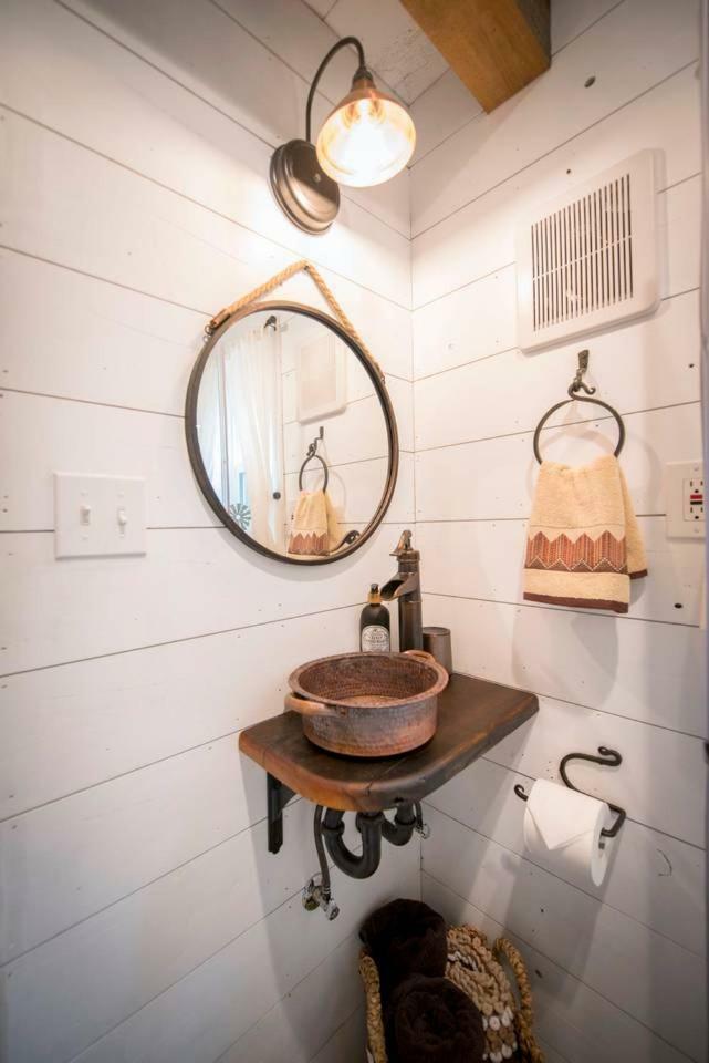 Cozy Cabin Little Red Hen 12 Min To Magnolia 韦科 外观 照片