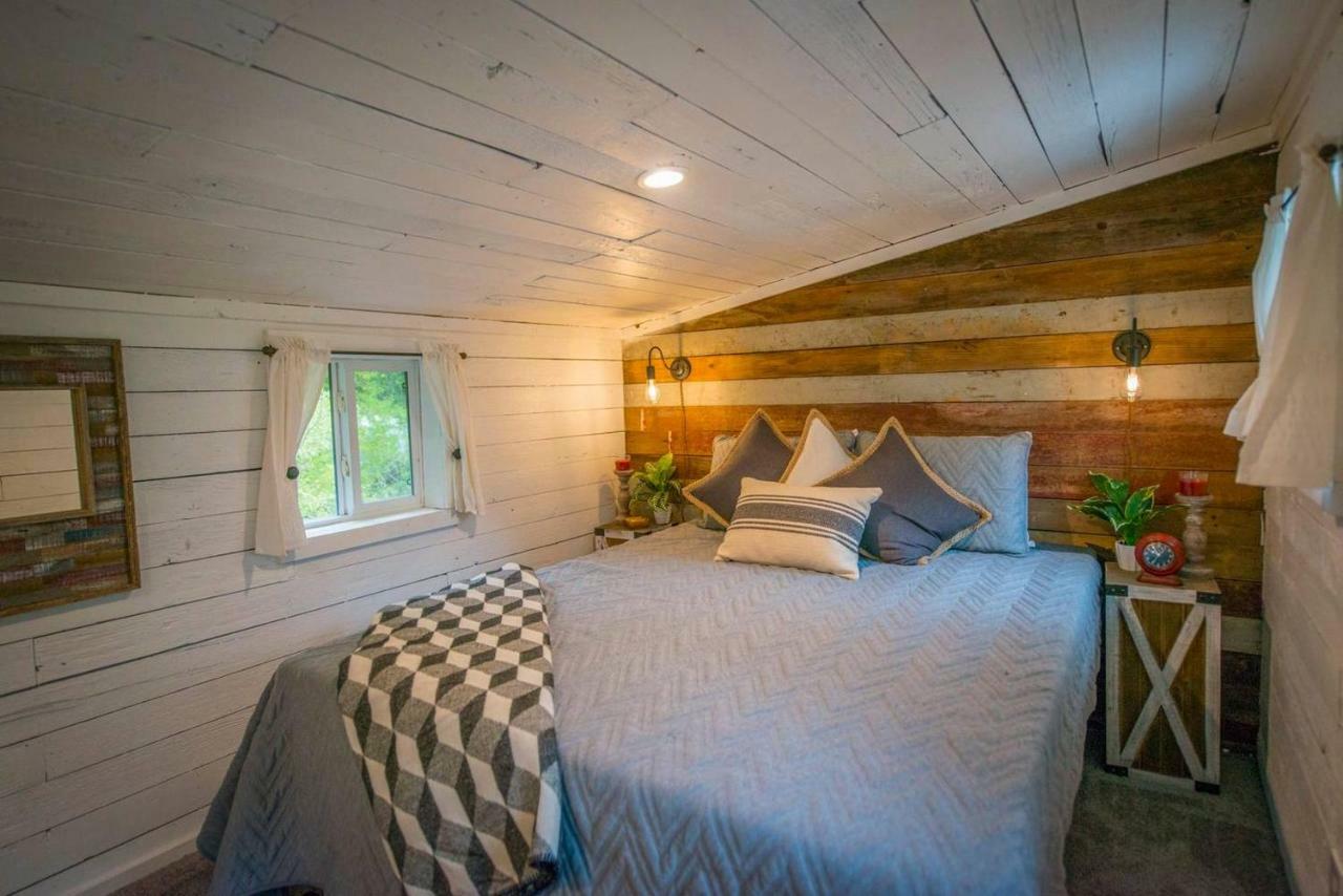 Cozy Cabin Little Red Hen 12 Min To Magnolia 韦科 外观 照片